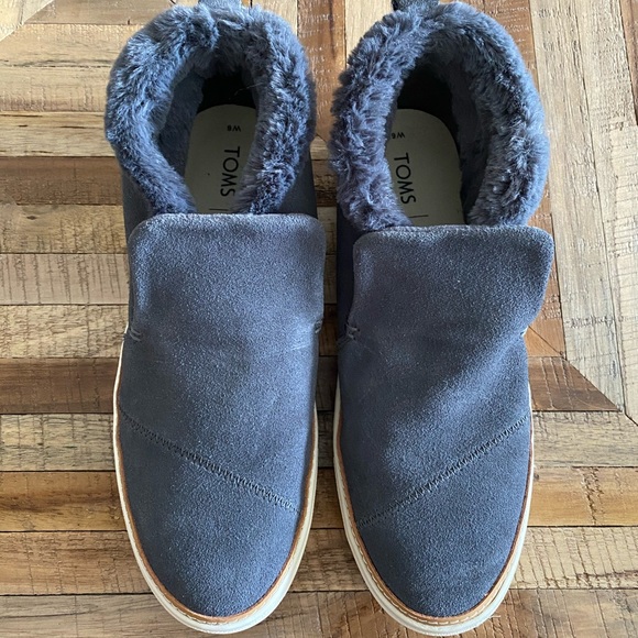 TOMS ‘Paxton’ slip-ons - Picture 2 of 6